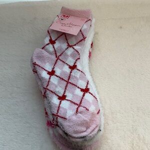 Capelli of New York Pink and Red Argyle Slipper Socks